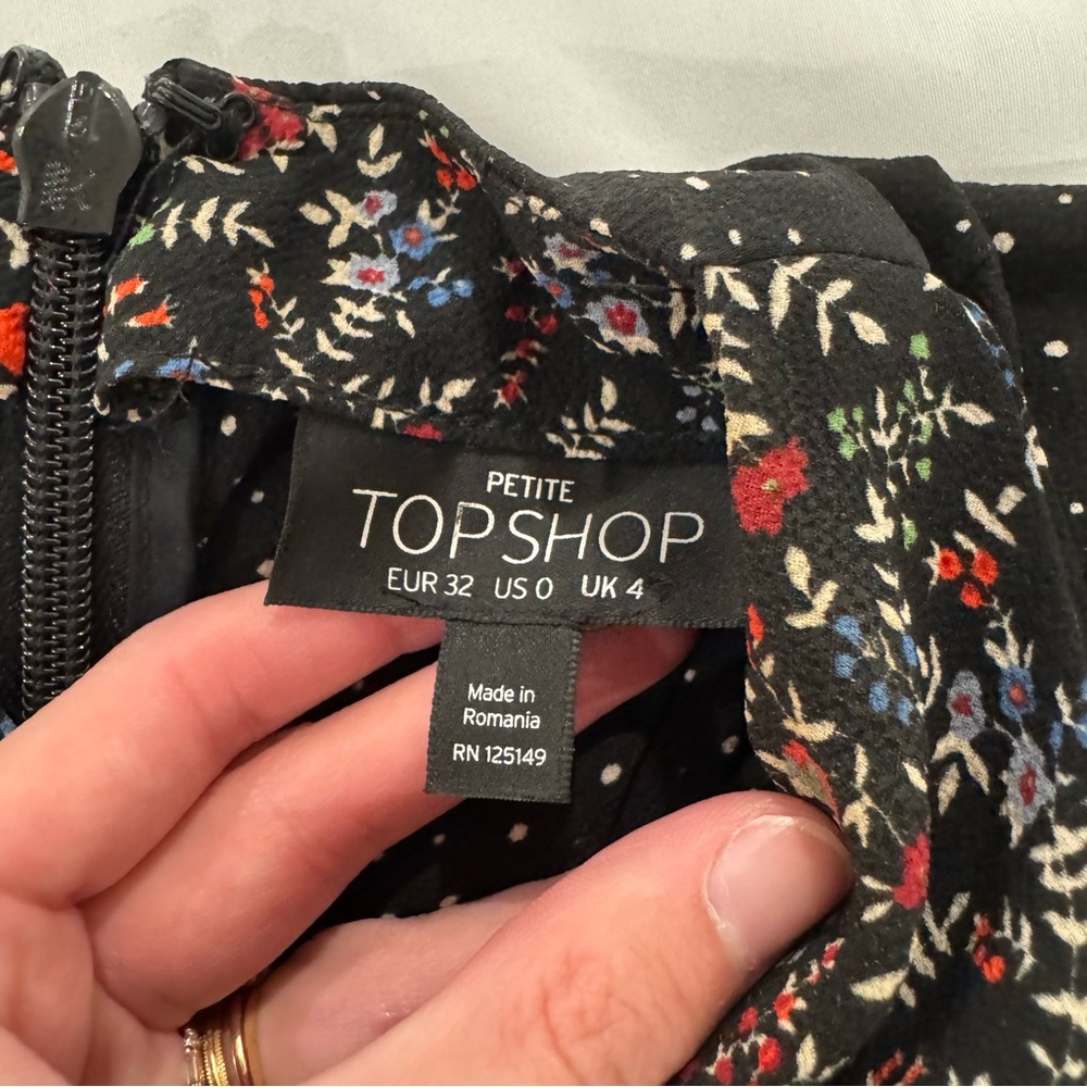 TOPSHOP Mix & Match Floral Spot Wrap Dress | Size 0 - Picture 5 of 9